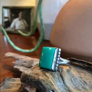Vintage Sterling Silver & Green Turquoise Ring 12